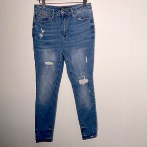 Judy Blue Los Angeles Skinny with Multicolor Embroidery Jeans Size 11/30